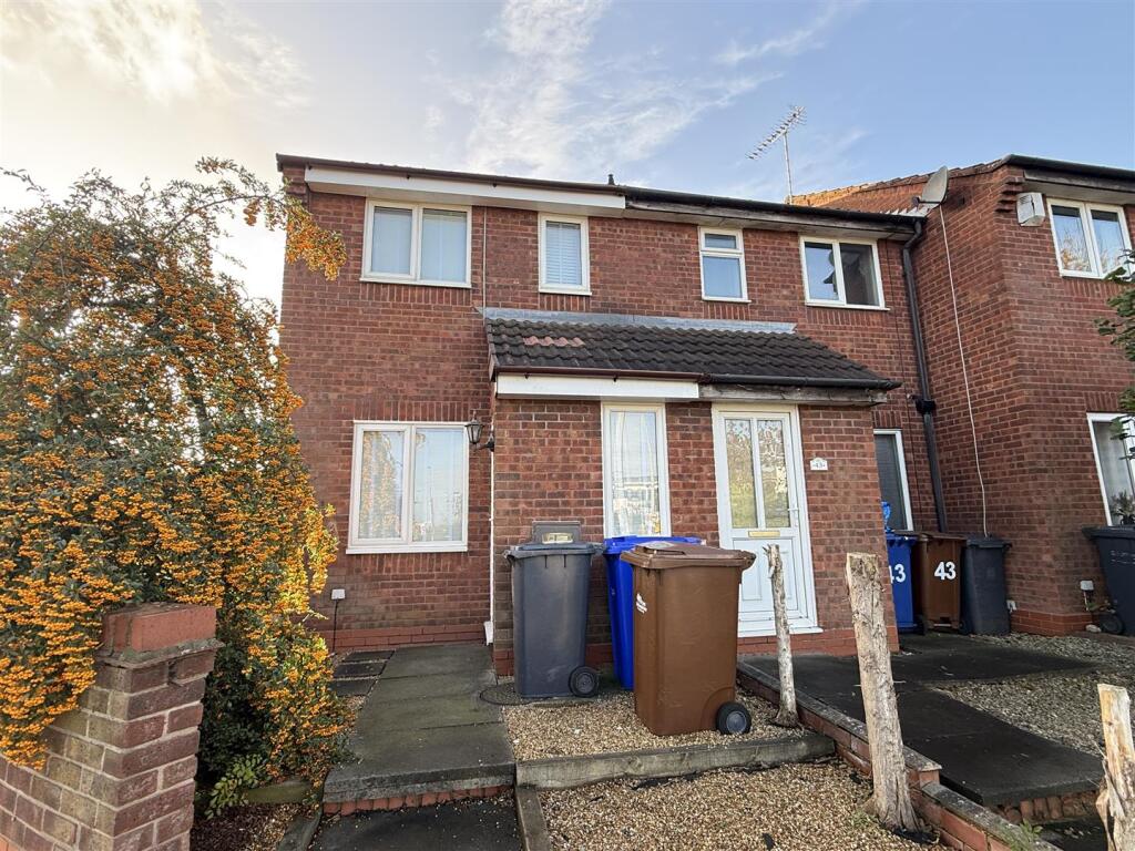 2-bed house on Barley Close, Burton-On-Trent, £160,000