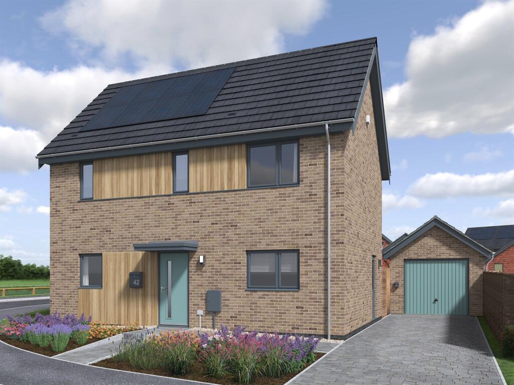 3-bed detached on The Carriages, Dereham, £335,000
