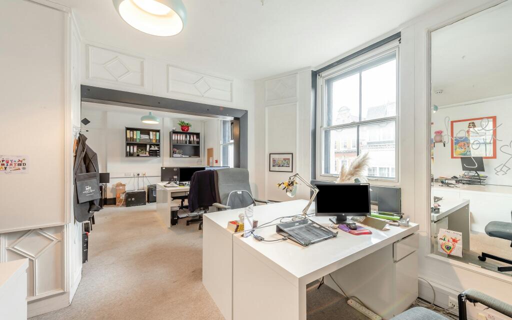 8687371-interior04.jpg