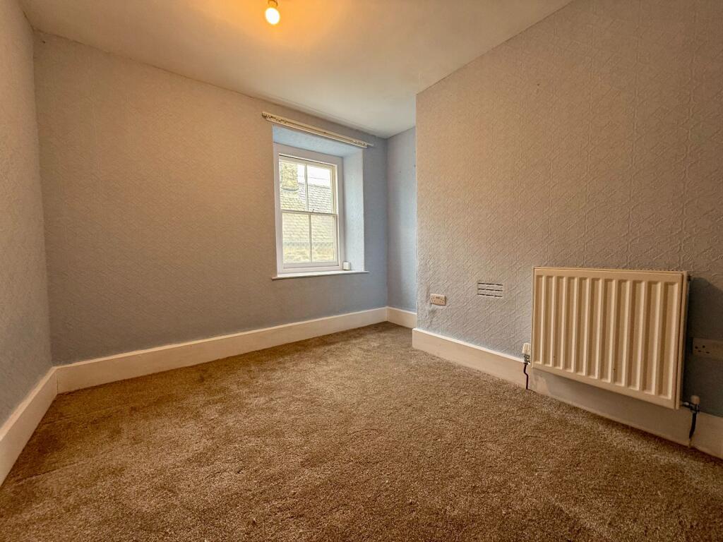Fron Isa, Upperfield Street, Dolgellau, LL40 1NA photo 4