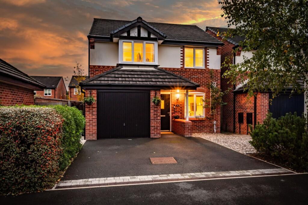 3-bed detached on 9 Wells Avenue, Lostock Gralam, Cheshire, CW9 7XR, £315,000