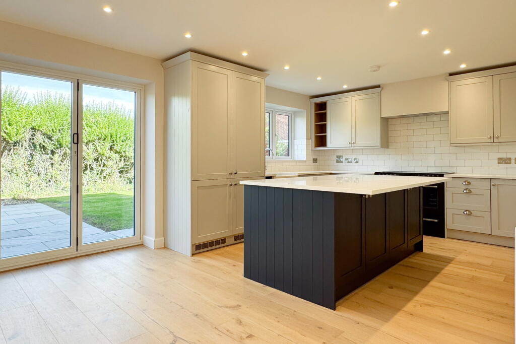 House in Southampton - View 5