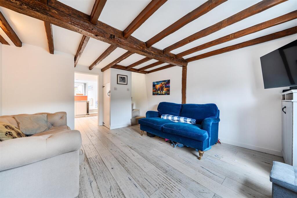 House in Southampton - More