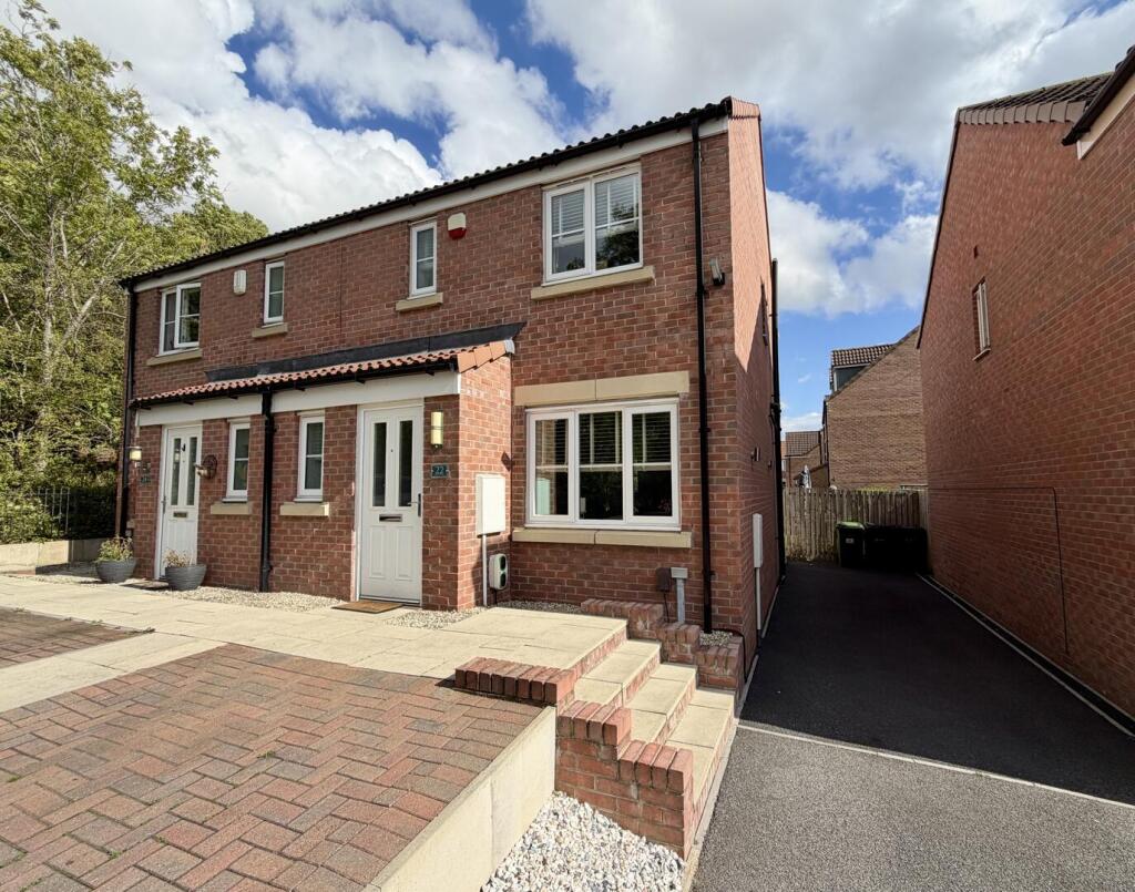 Main image of property: Orchid Close, Kippax, Leeds