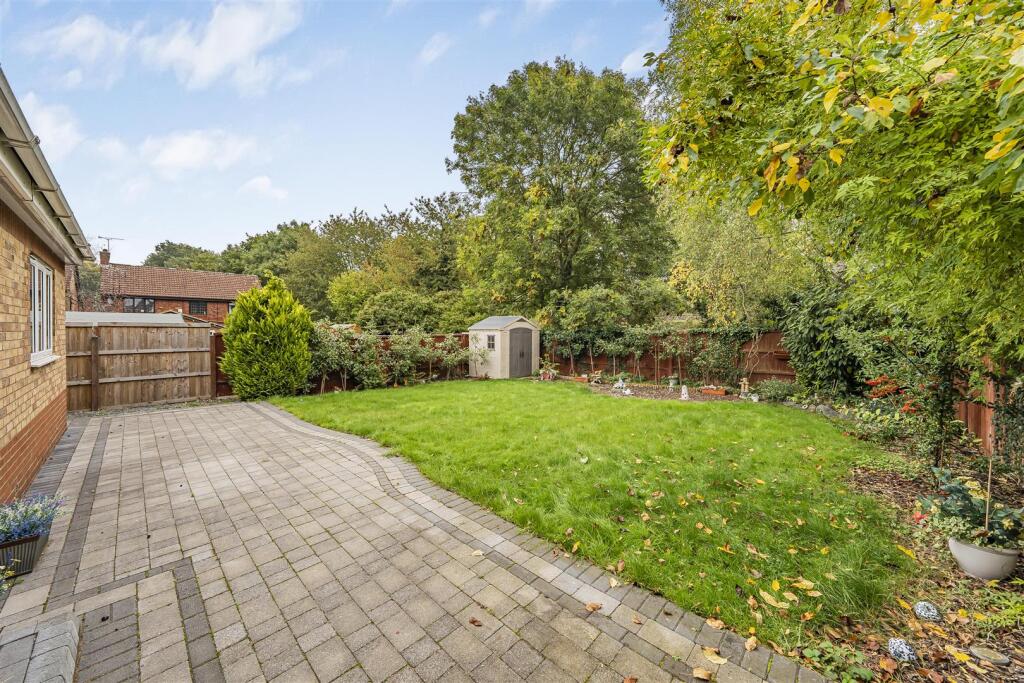 Additional image 16 of Heracles Close, Park Street, St. Albans