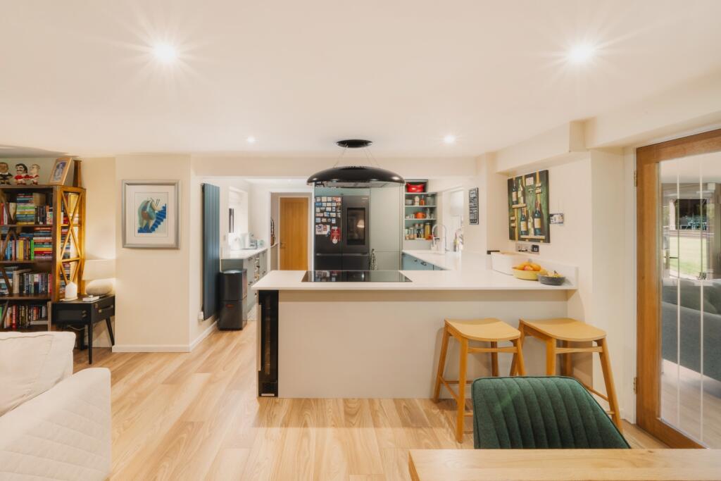 House in Tickenham, Stone Edge Batch - More