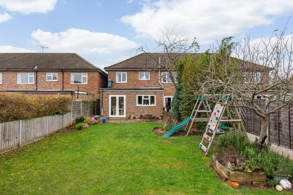 1 Rushfield Road photo 2