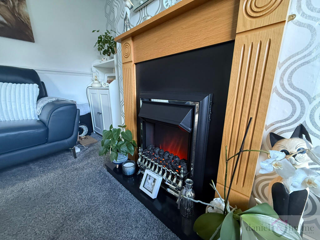 Glebeville, Leek, ST13 5QU photo 5