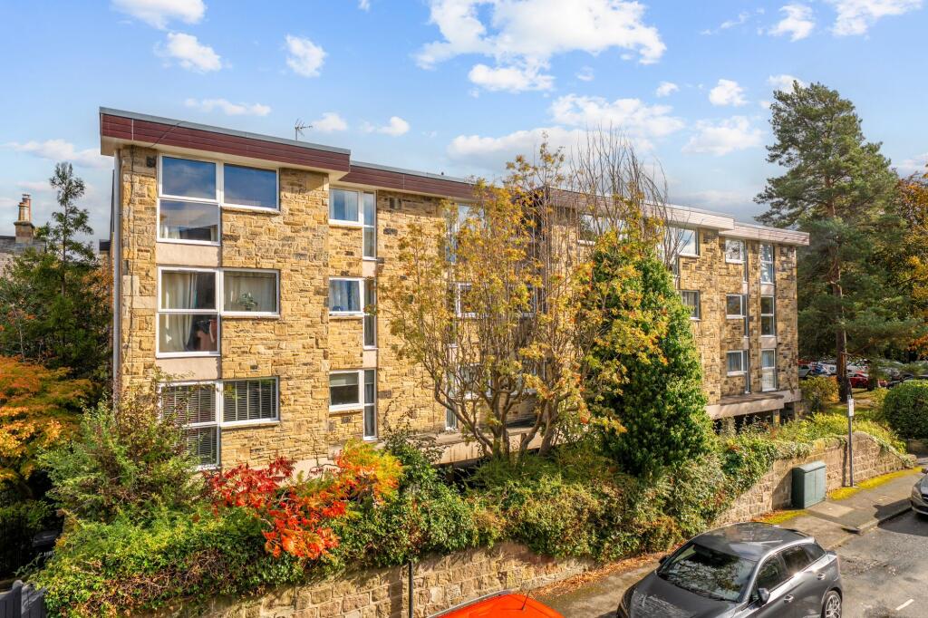1-bed flat on Queen Parade, Clifton House, HG1, £180,000