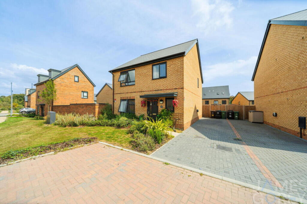 Main image of property: Everard Road, Greenhithe, DA9 9YX