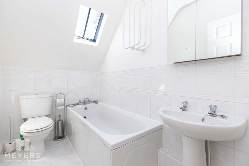 Percy Road, Bournemouth, BH5 1 – další