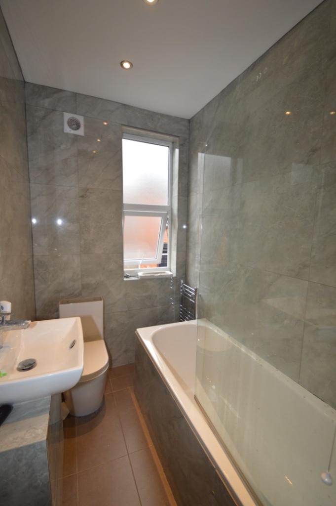 6 bedroom terraced house for rent