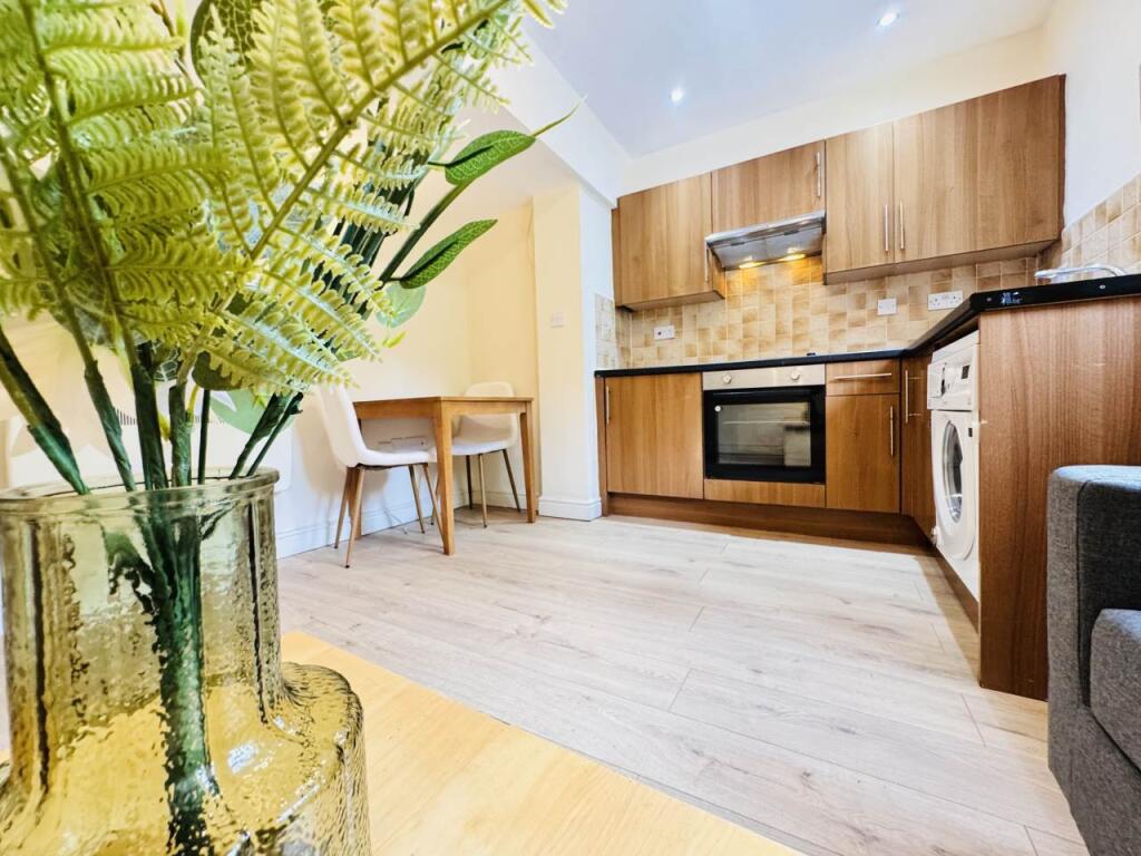 Main image of property: Colum Road, Cathays, Cardiff