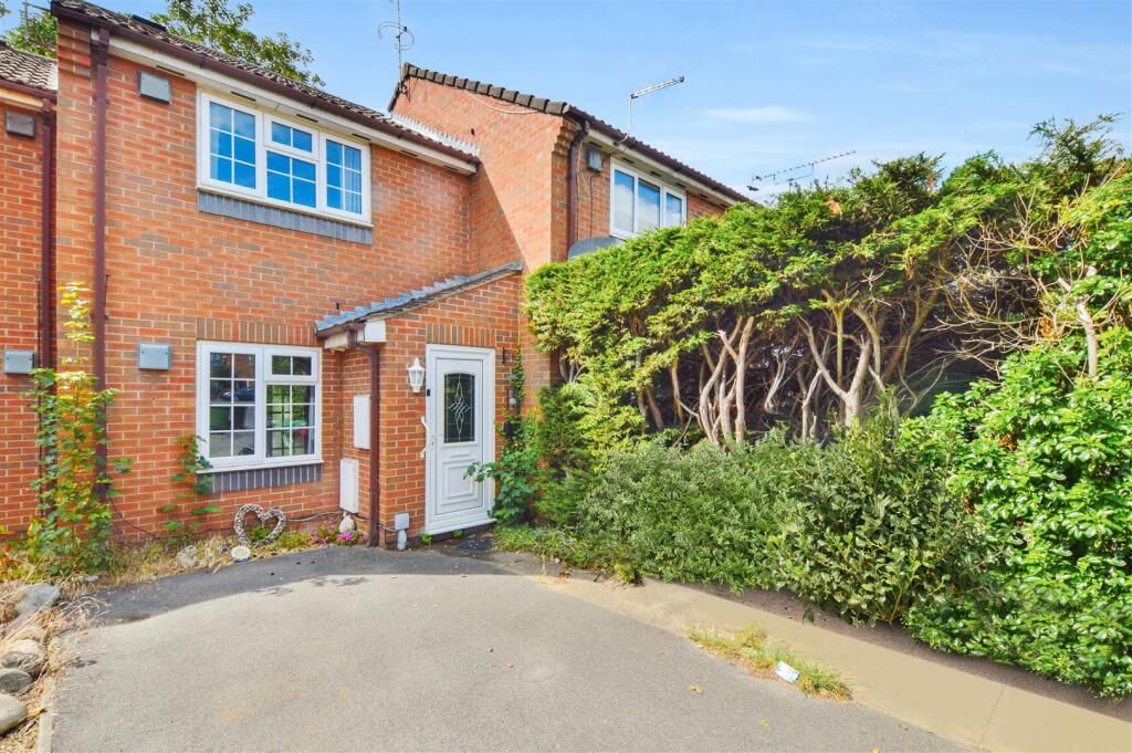Main image of property: Pearl Gardens, Slough