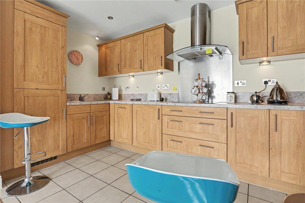 Apartment in Norwich, Norfolk - View 5