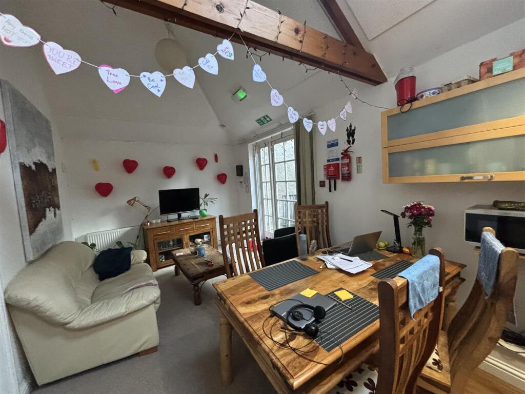 Main image of property: Cumberland Street, Bristol