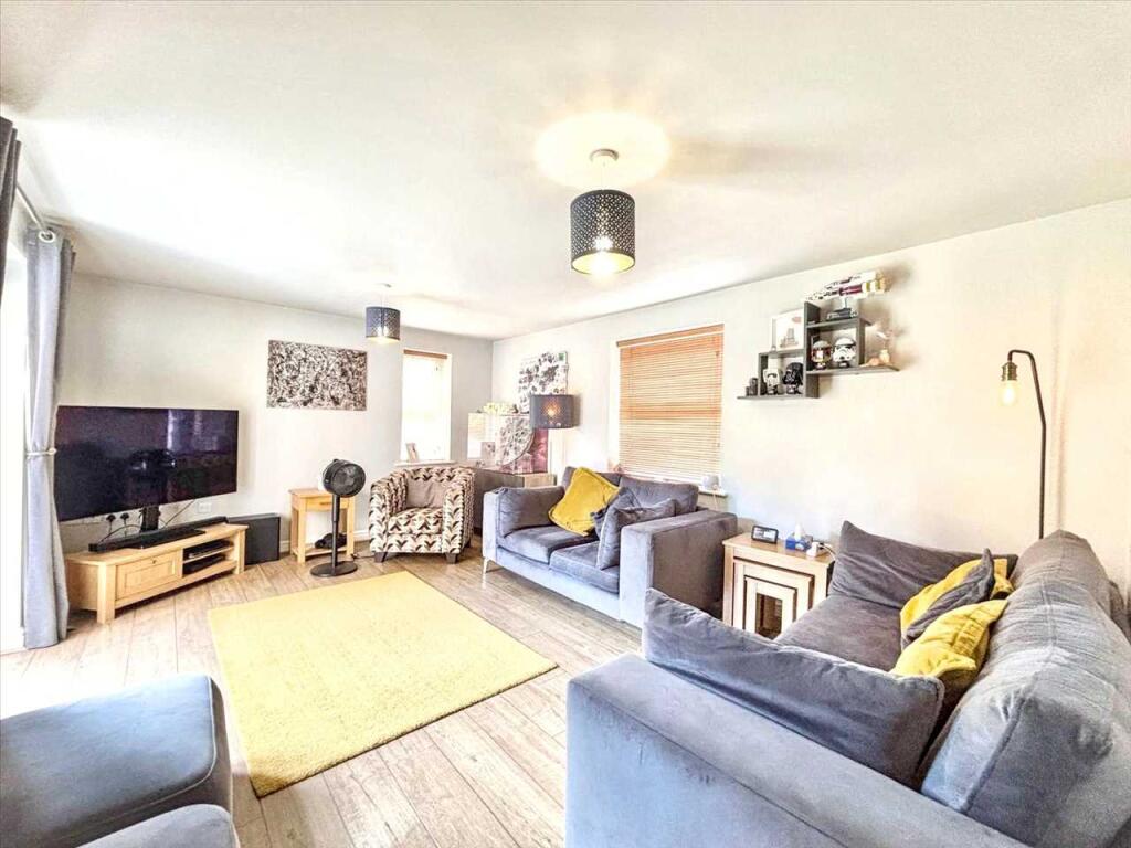 House in Ashfield, Kirkby-in-Ashfield, Sutton-in-Ashfield - View 2