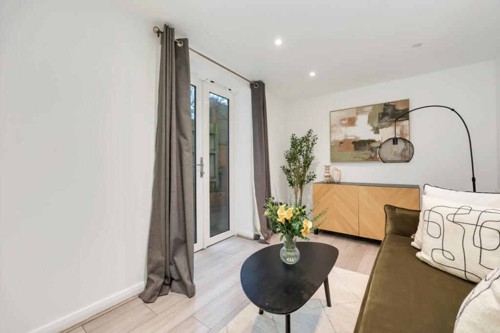 Apartment in London - View 3