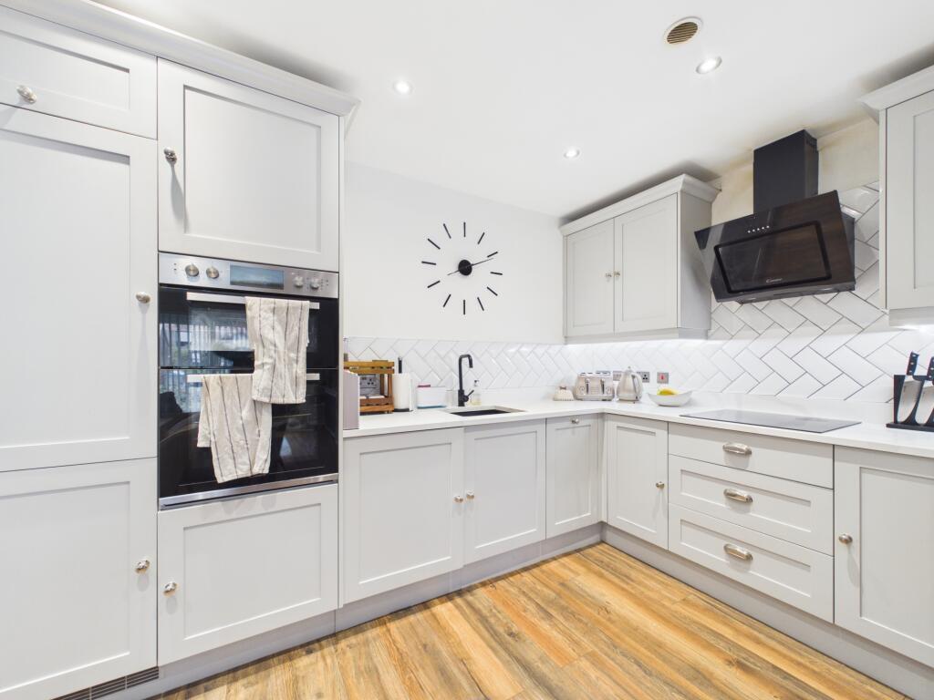 Apartment in Liverpool - More