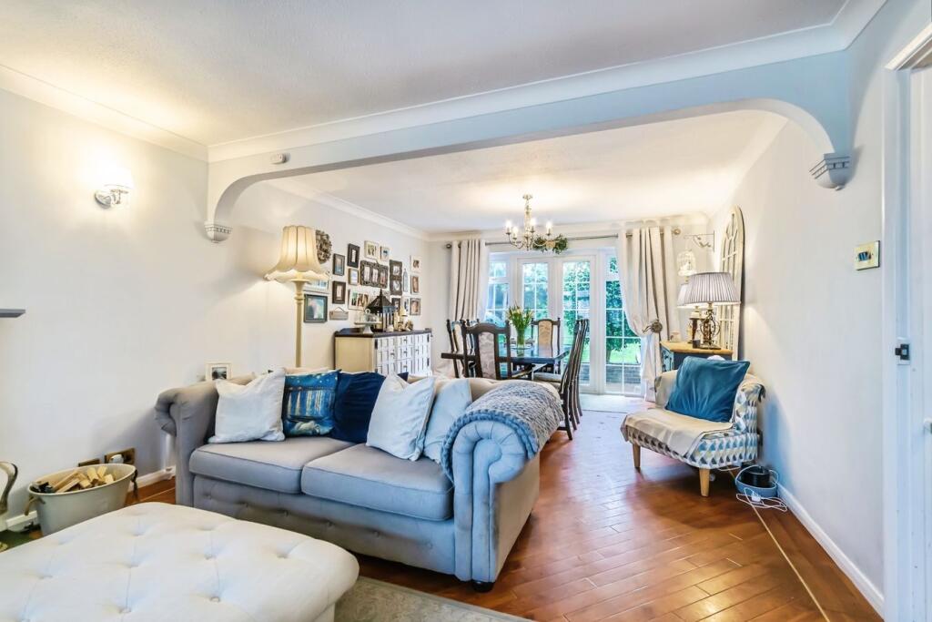 House in Tonbridge - More