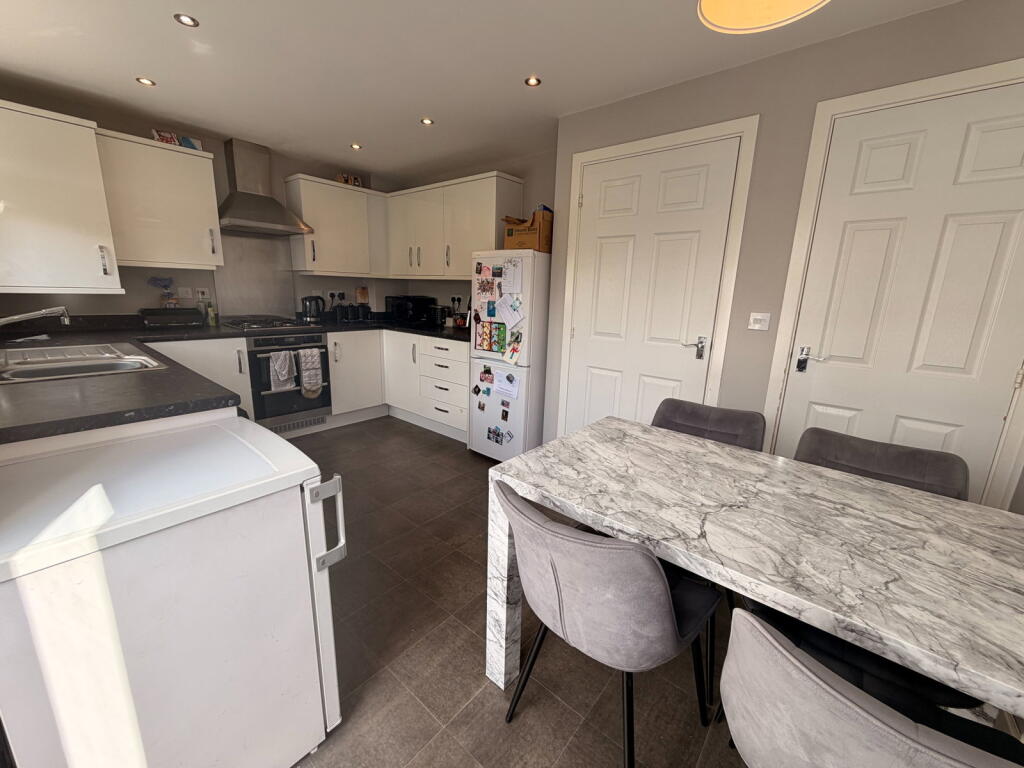 House in Harborough, Leicestershire - More