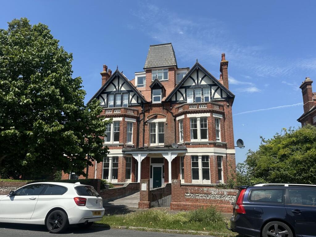 Main image of property: 32 St Johns Road, Prime Meads