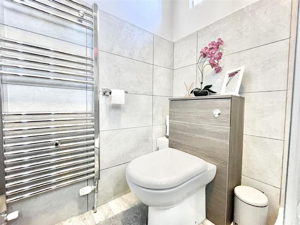 Apartment in Dorchester - More