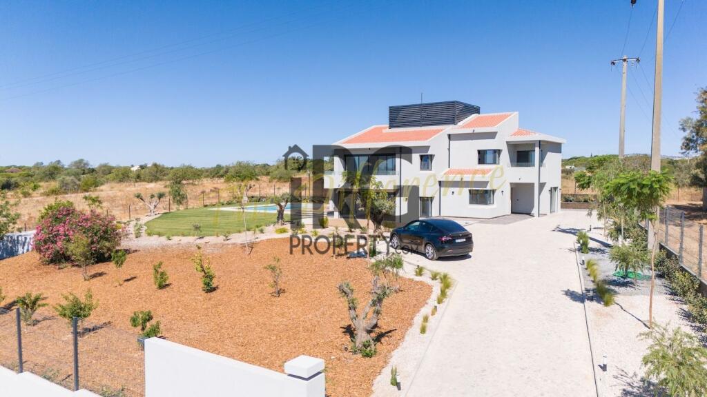 Main image of property: Algarve, Fonte Santa