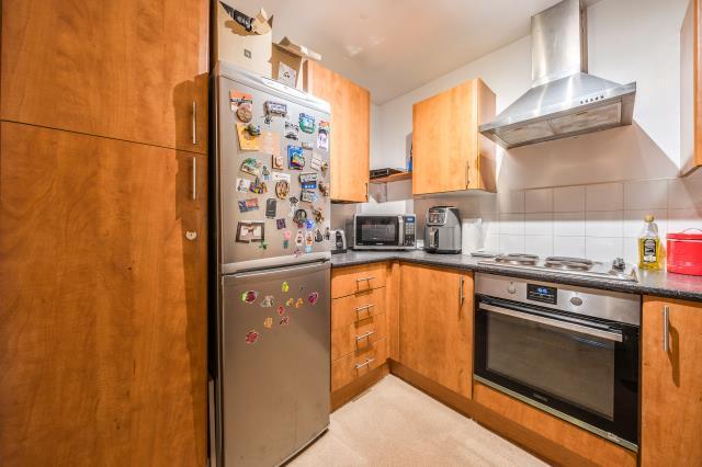 Pelican Lane, Newbury - More
