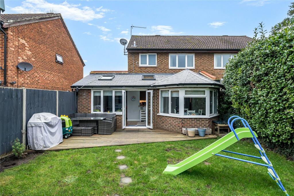 Ainsdale Way, Woking, Surrey, GU21, Surrey