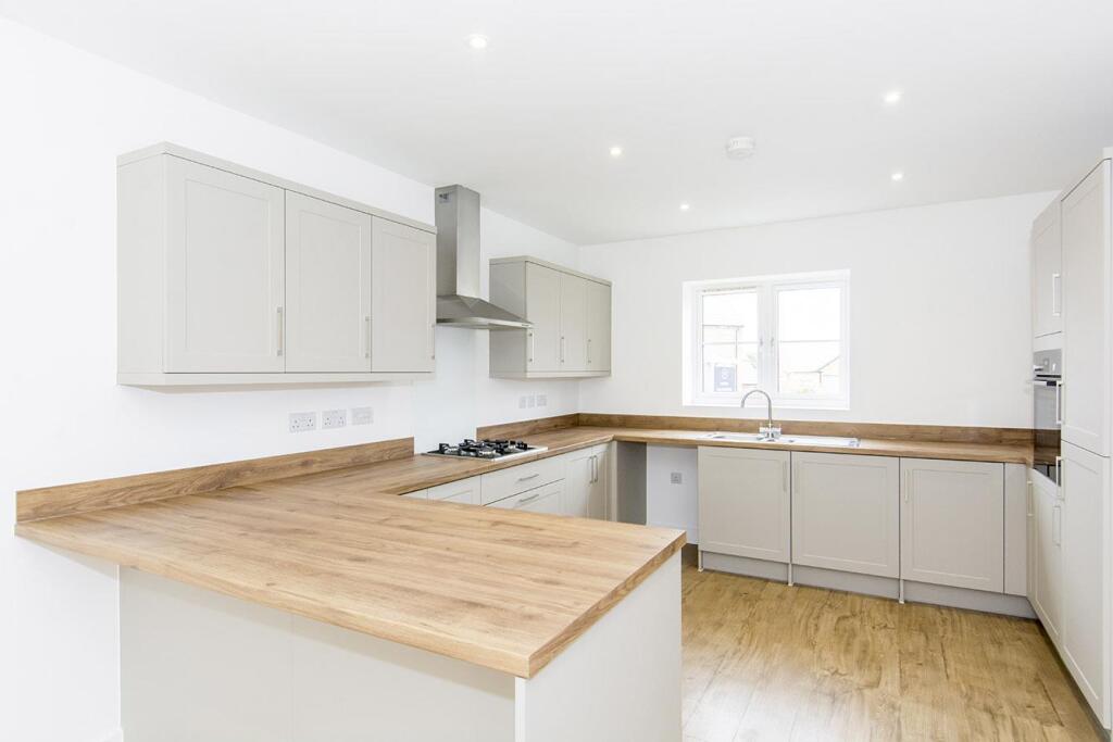 Bramble Road, Lutterworth photo 2