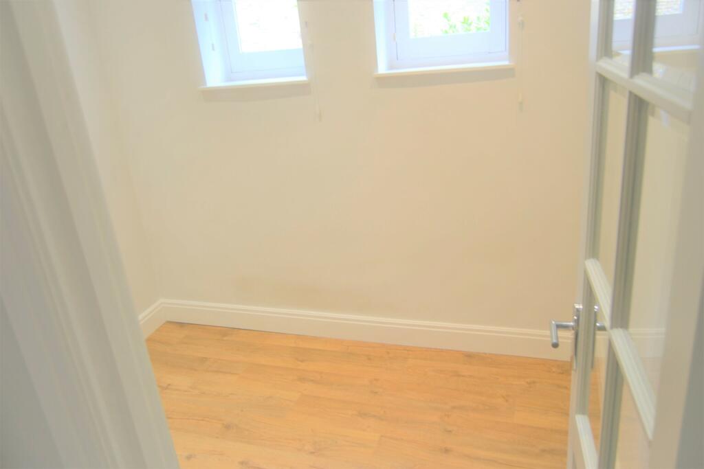 House in Romford - View 5