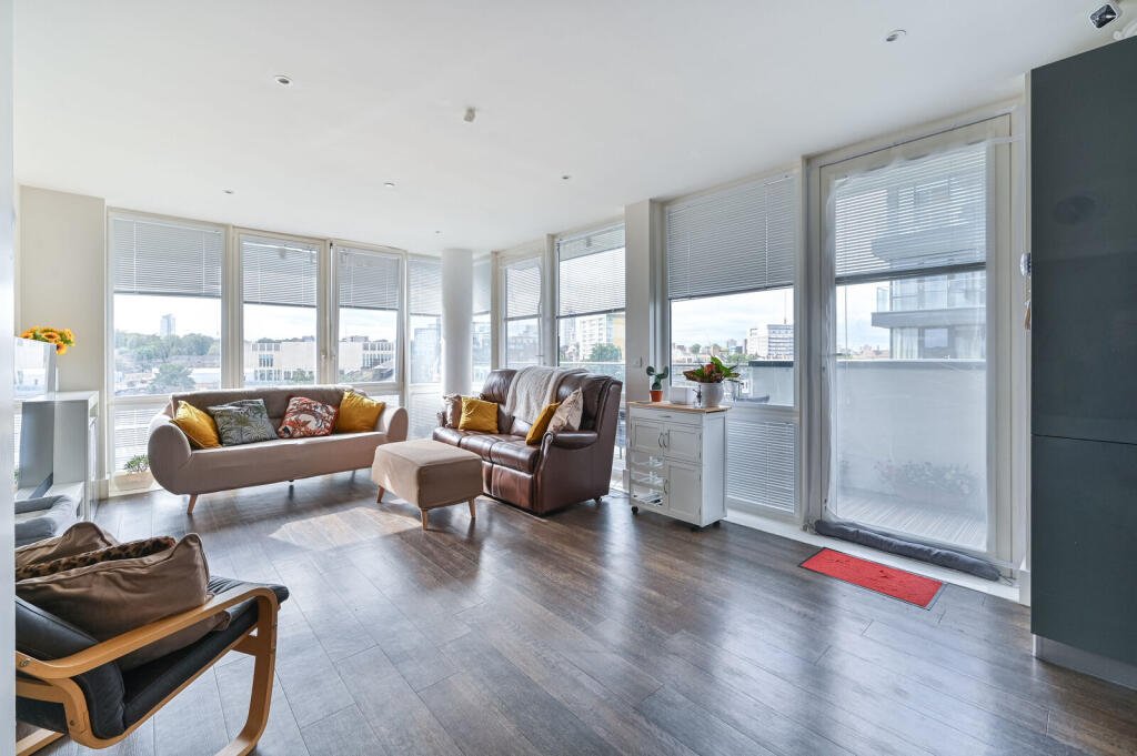 Apartment in London - More