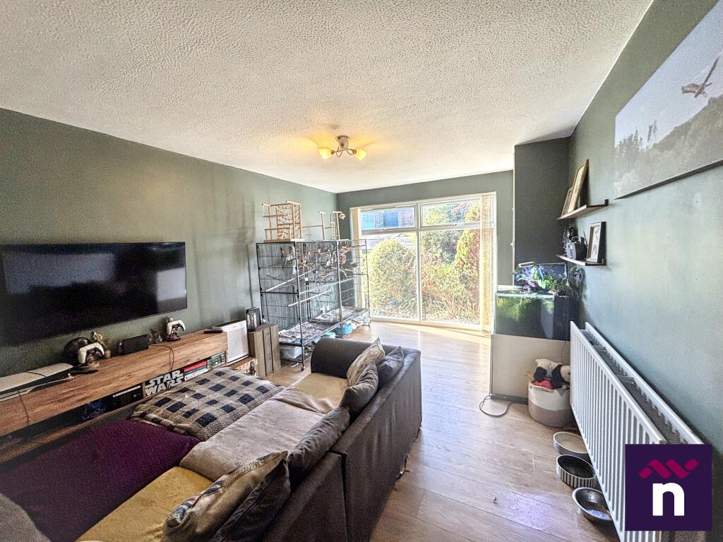 Poulsen Close, Warminster, BA12 - View 4