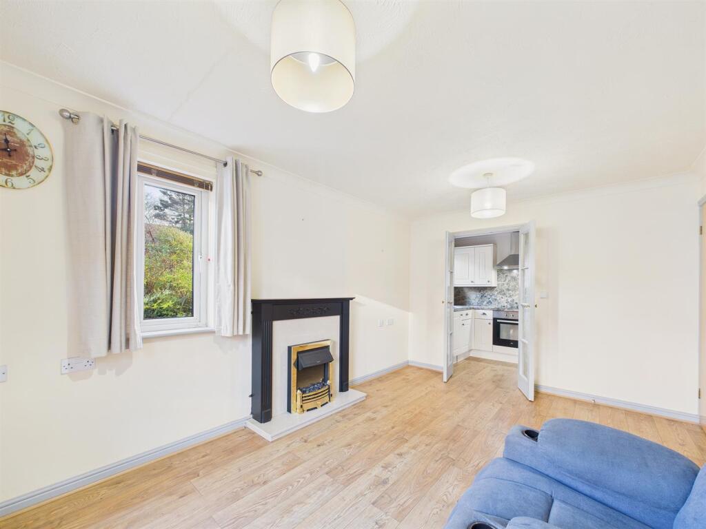 Apartment in Gateshead, Deckham - View 3