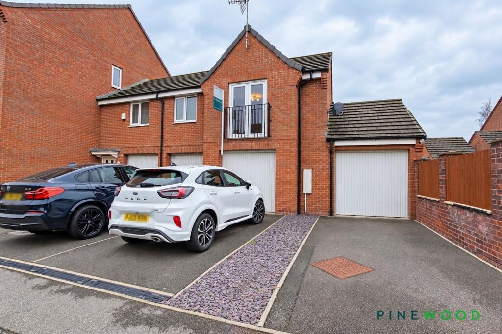 Main image of property: Hetton Drive, Clay Cross, S45