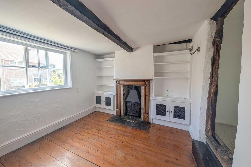 House in East Cambridgeshire, Isleham - More