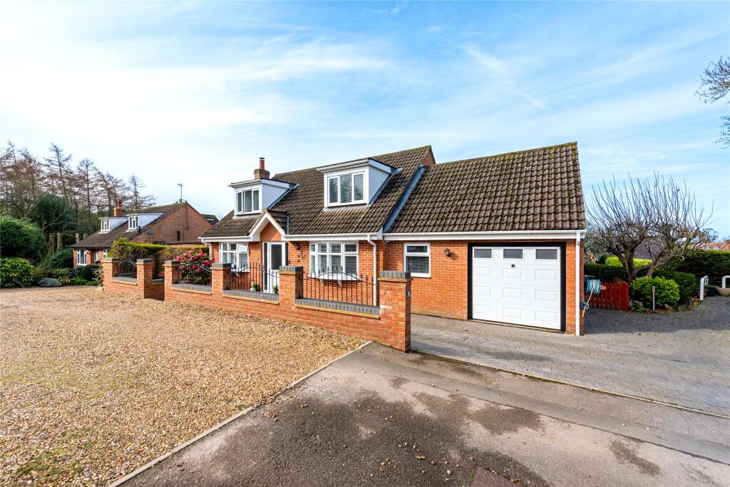 Main image of property: Dene Close, Woburn Sands, Milton Keynes, Bedfordshire, MK17