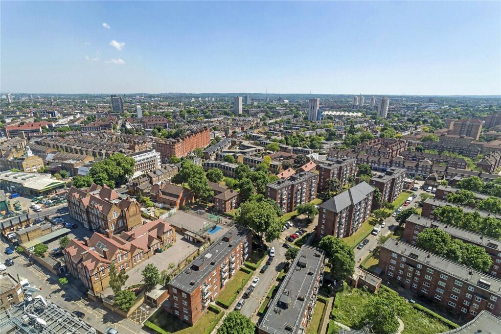Apartment in London, Vauxhall - More