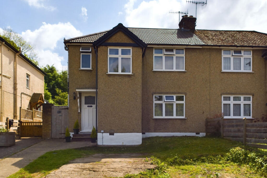 Main image of property: Roughdown Avenue, Boxmoor, HP3