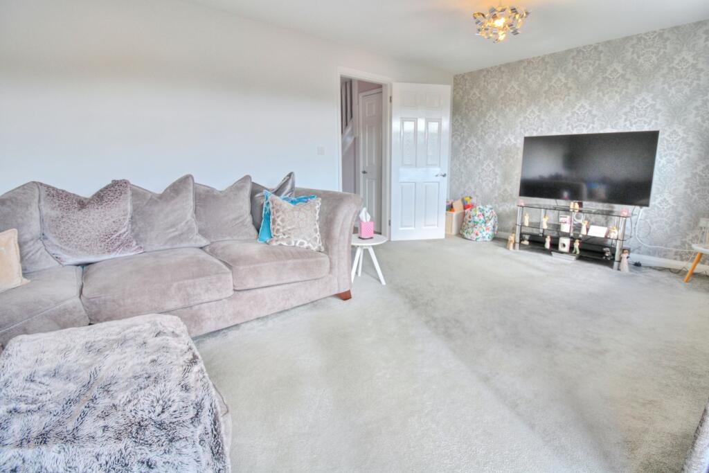 Larch Grove, Milton Keynes, MK2 photo 2
