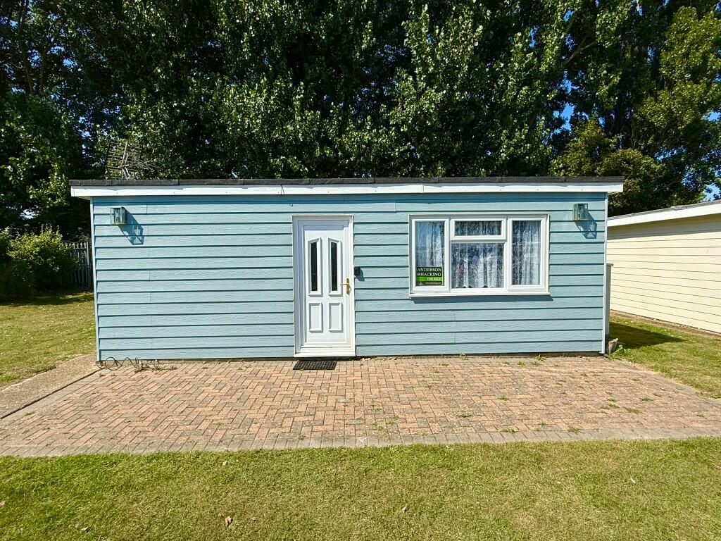 2-bed other on New Lydd Road, TN31, £40,000