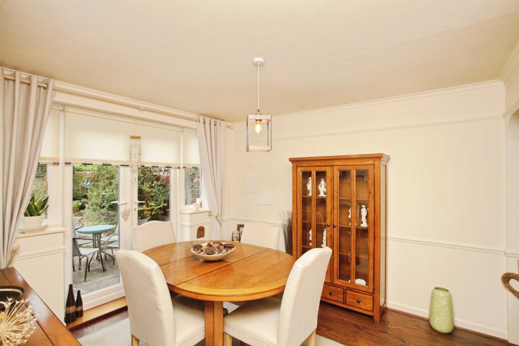 House in Rugby, Warwickshire - More