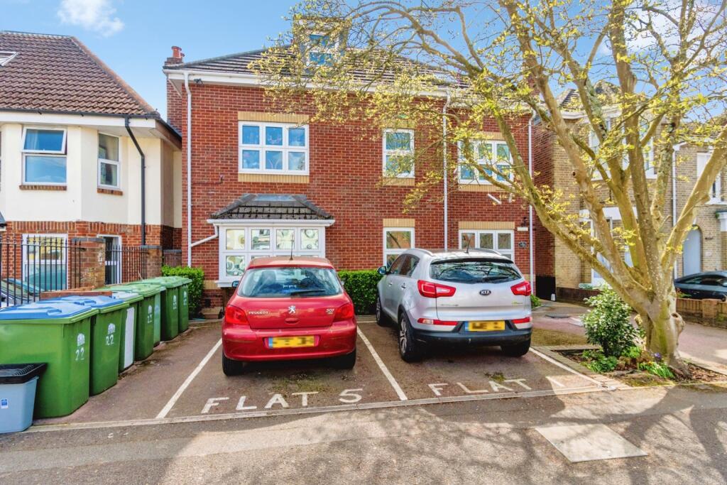 Main image of property: Roberts Road, Southampton, Hampshire, SO15