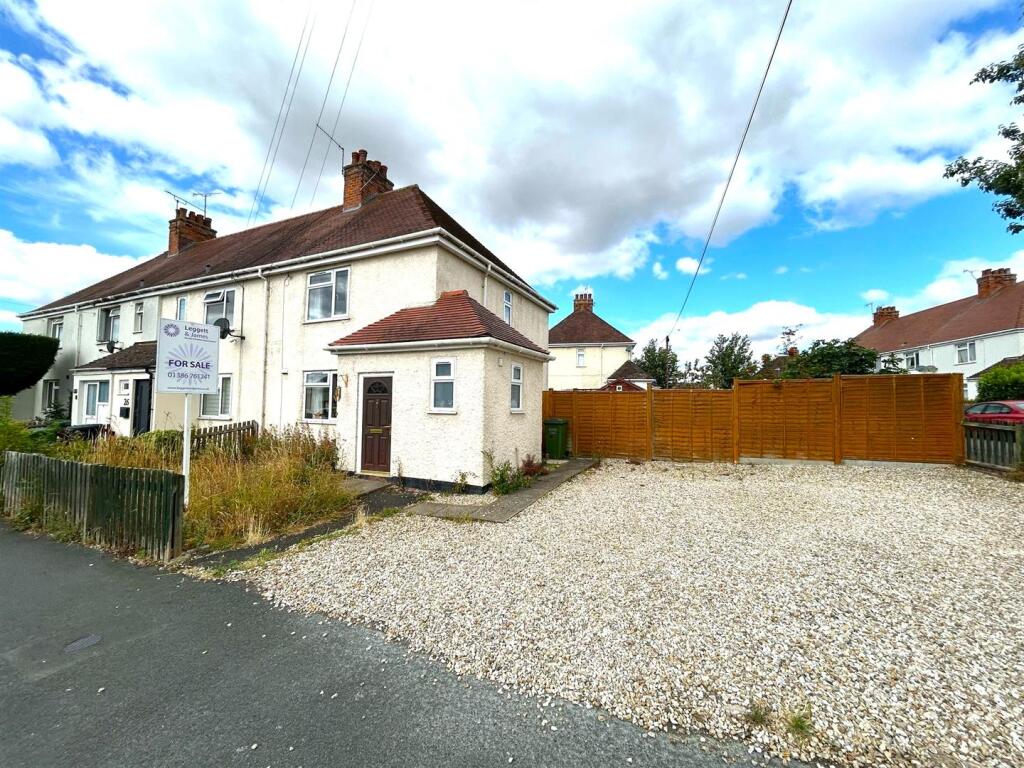 Main image of property: Rynal Place, Evesham