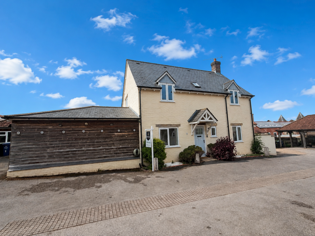 Main image of property: Tomlins Lane, Gillingham