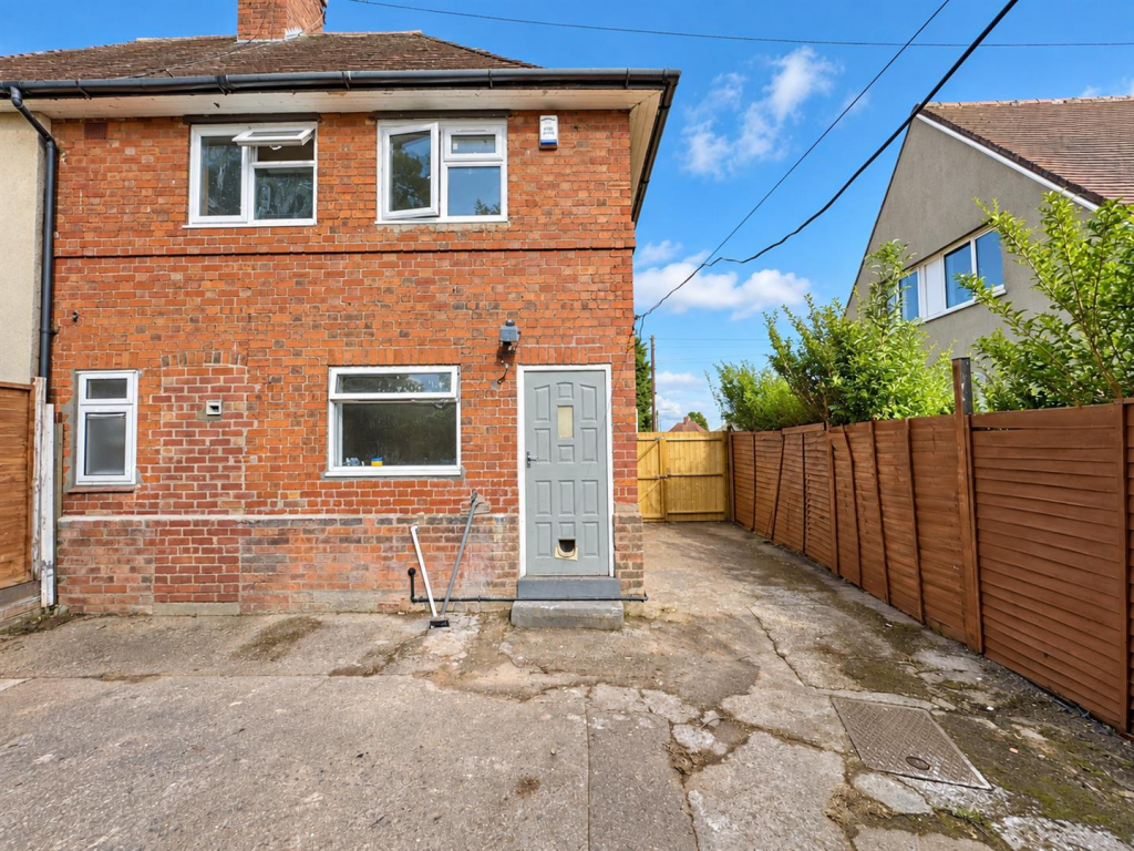 House in Nottingham - View 3