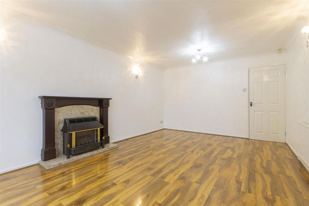 House in Sheffield - View 4
