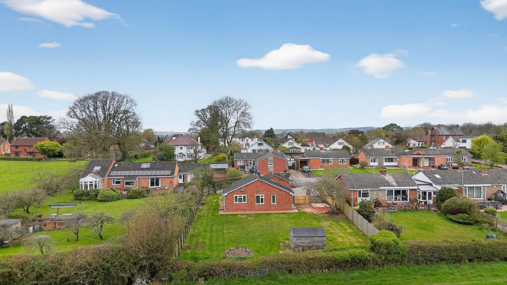 Main image of property: Elmside, Willand, Cullompton, Devon, EX15 2RN - Uffculme School catchment