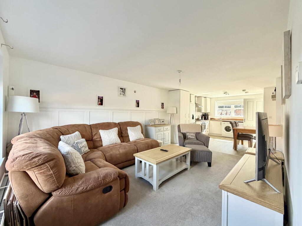 House in Taunton, Tithill - View 2